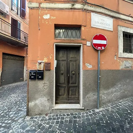 Casa Di Francesco 벨레트리
